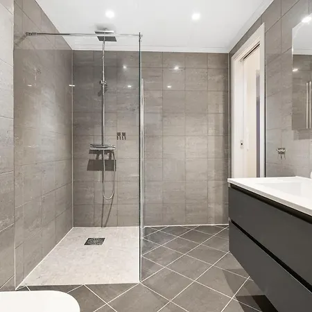 Large Apartment, And Quiet In Leilighet Ålesund