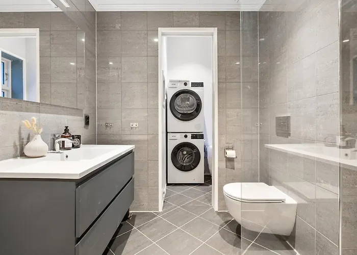 Lägenhet Large Apartment, And Quiet In *