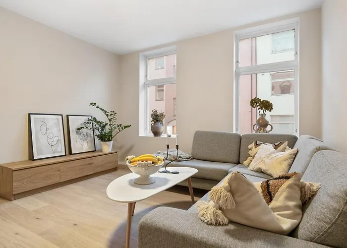 Large Apartment, And Quiet In Lägenhet Ålesund